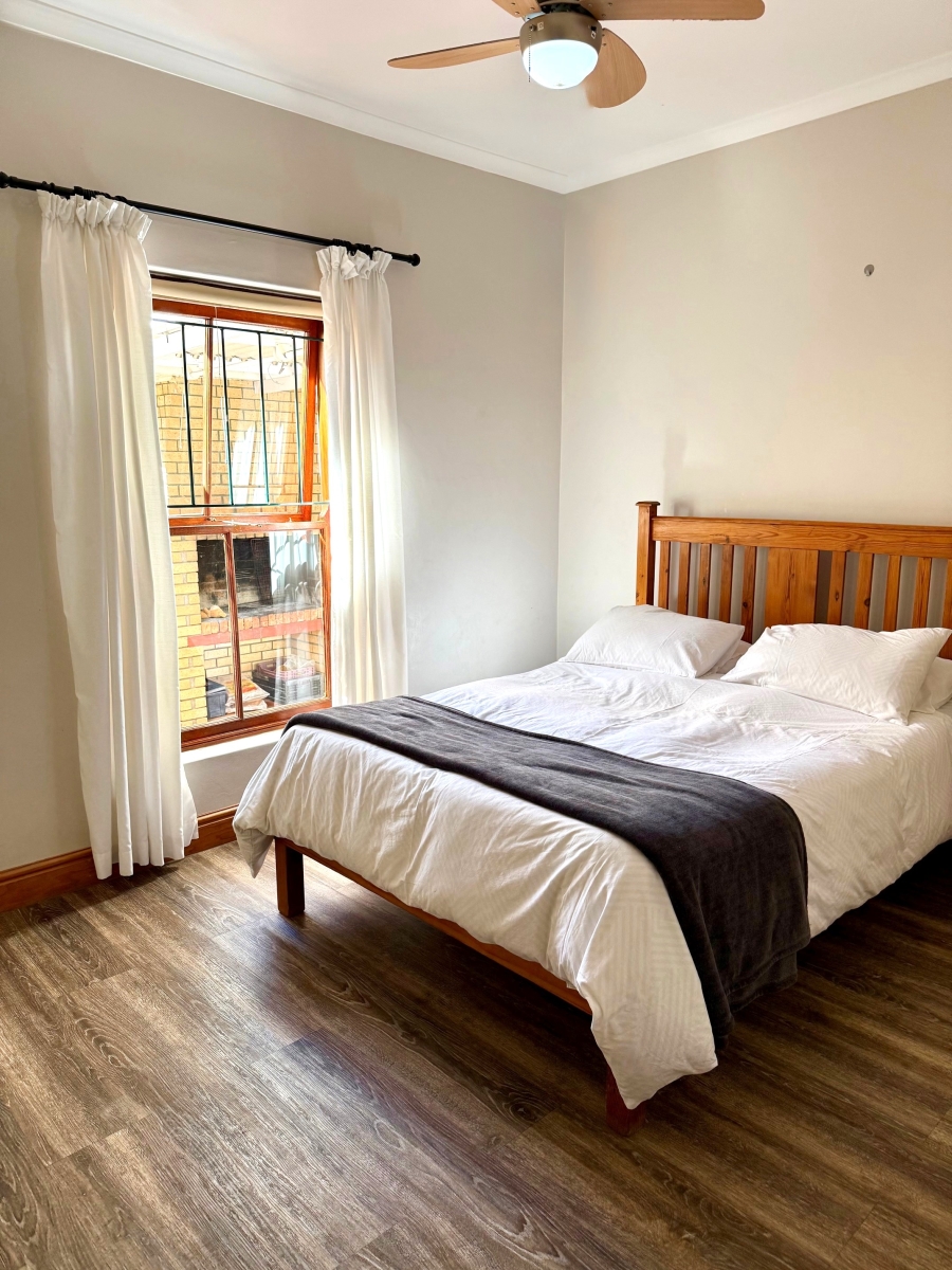 4 Bedroom Property for Sale in Die Wingerd Western Cape